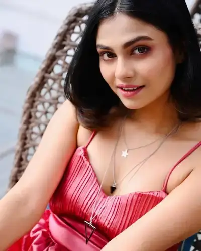 Call Girls Service in Eturnagaram